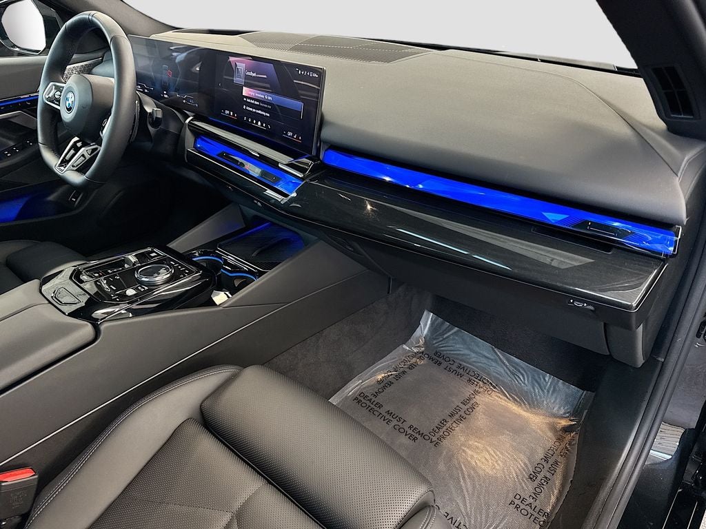 2025 BMW 550e xDrive 550e xDrive
