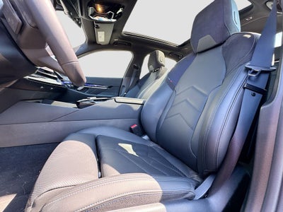 2025 BMW 5 Series 550e xDrive