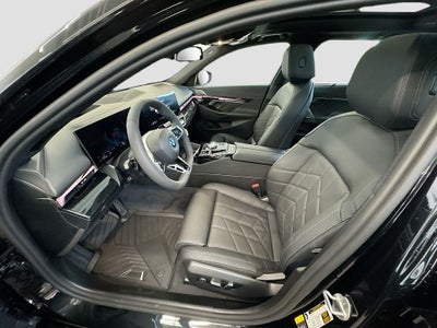 2026 BMW 550e 550e xDrive