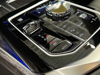 2025 BMW 760i 760i xDrive