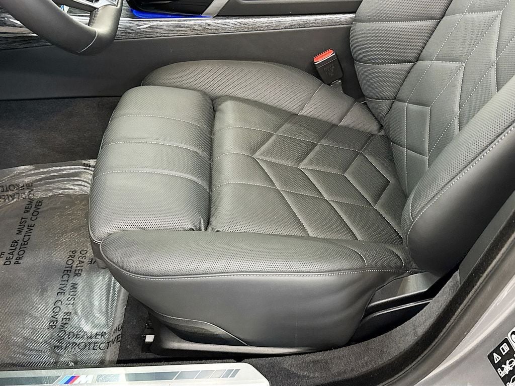 2025 BMW 760i 760i xDrive