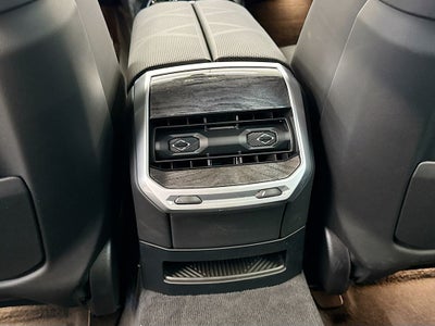 2025 BMW 760i 760i xDrive