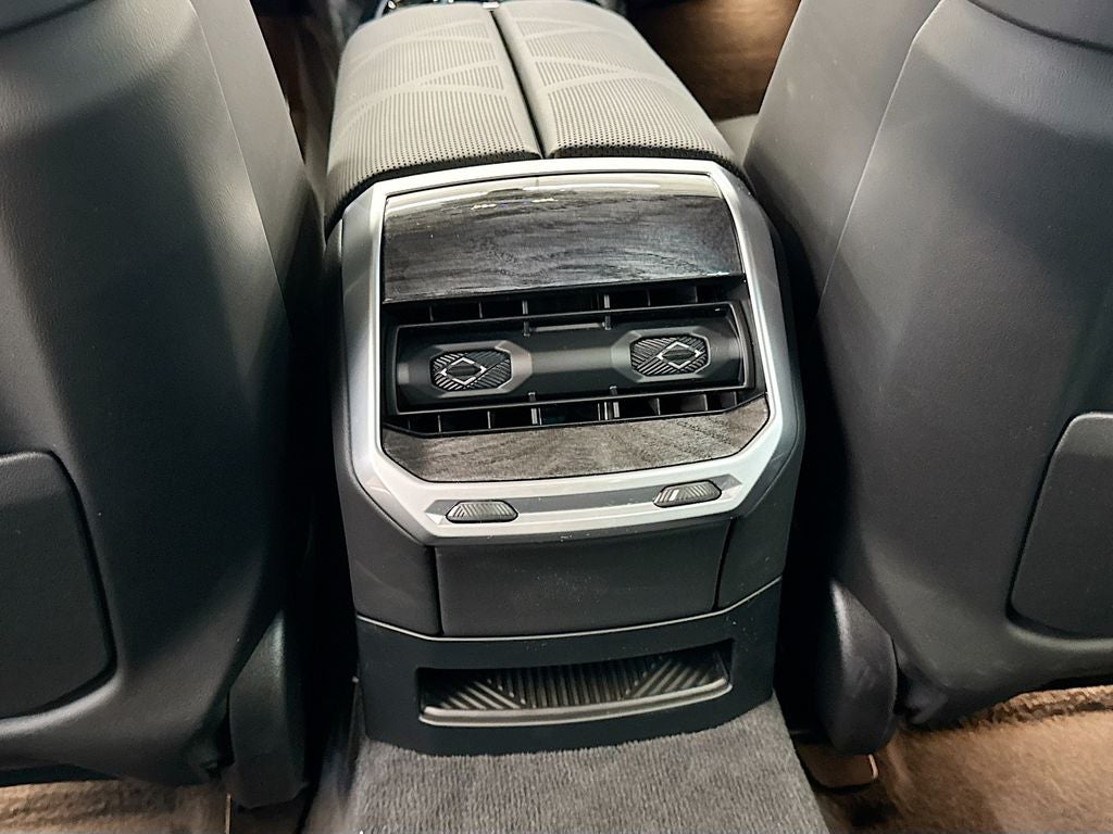 2025 BMW 760i 760i xDrive