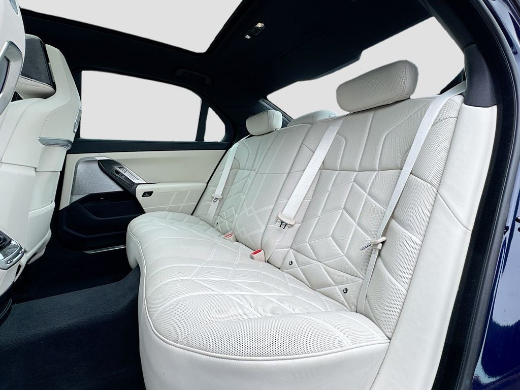 2023 BMW 7 Series 760i xDrive