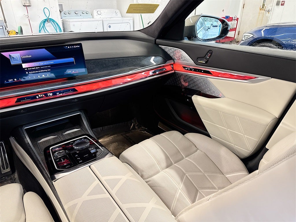 2023 BMW 760i 760i xDrive