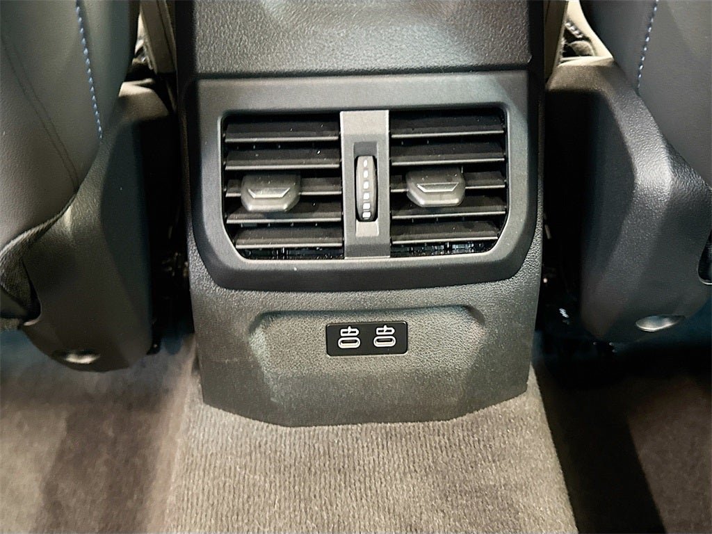 2025 BMW 235i M235i xDrive