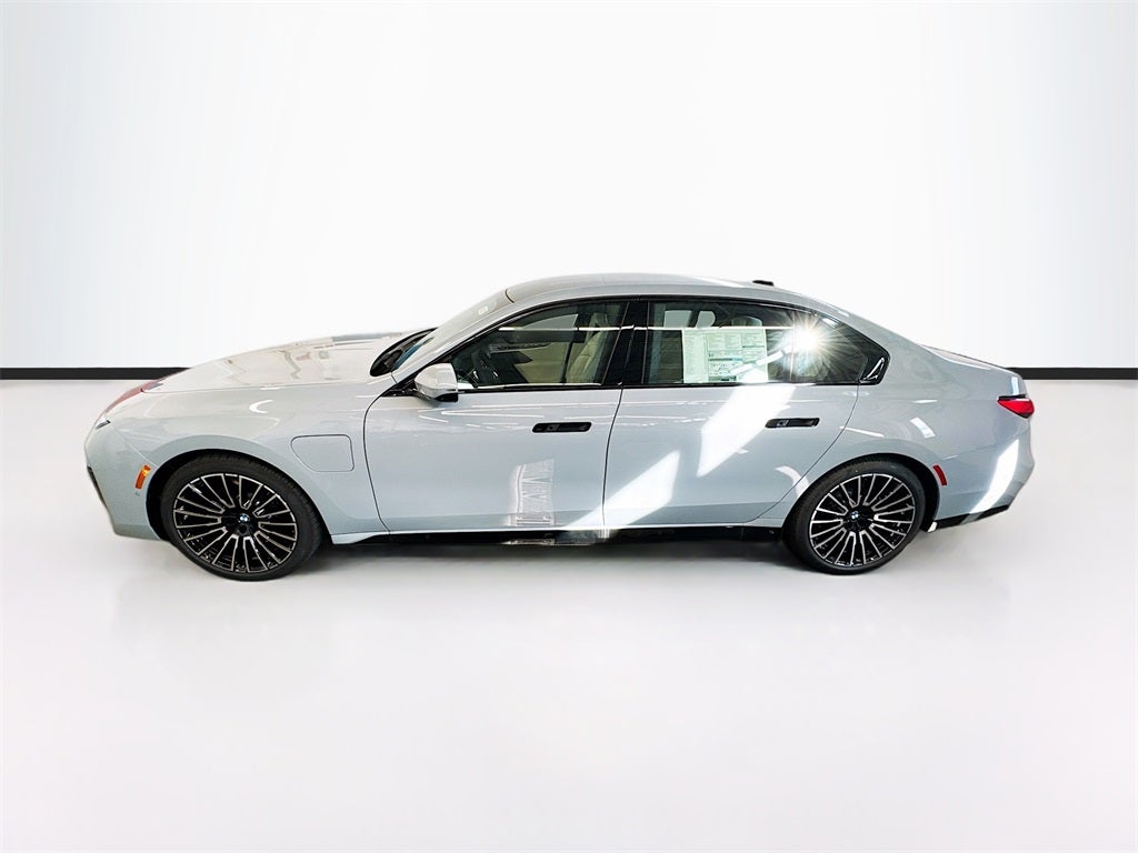 2026 BMW 750e xDrive 750e xDrive