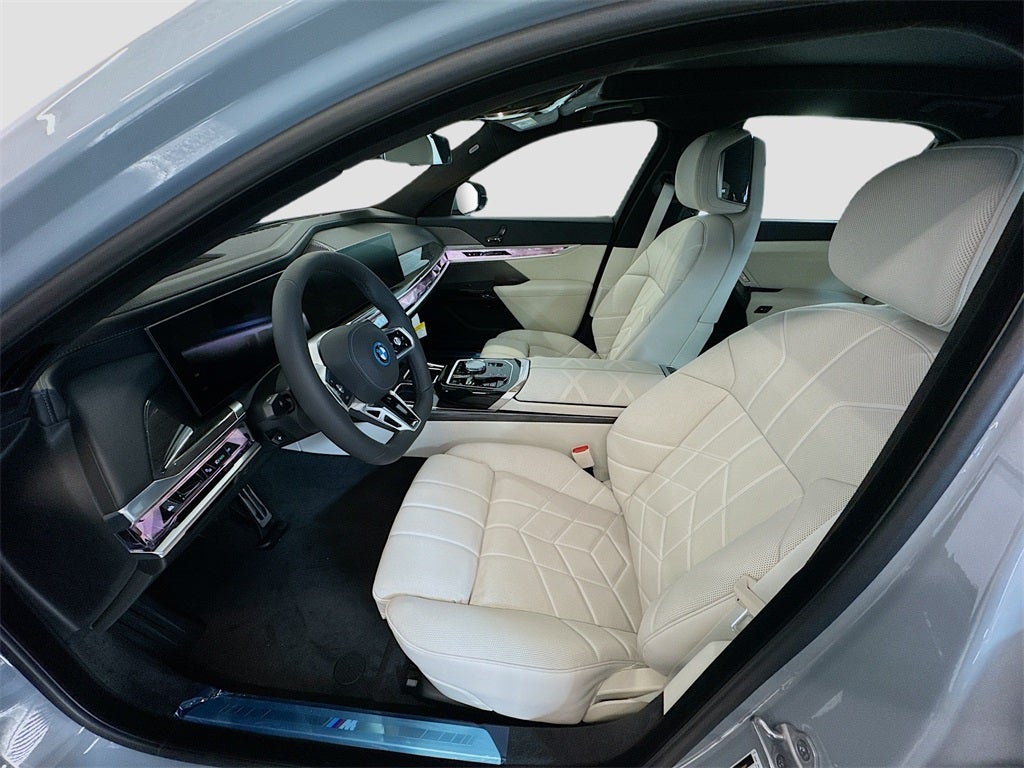 2026 BMW 750e xDrive 750e xDrive