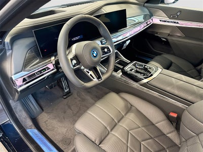 2026 BMW 750e xDrive Base