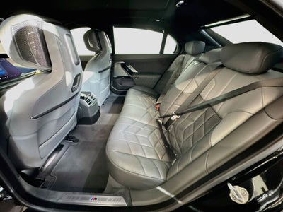 2027 BMW 740i 740i xDrive