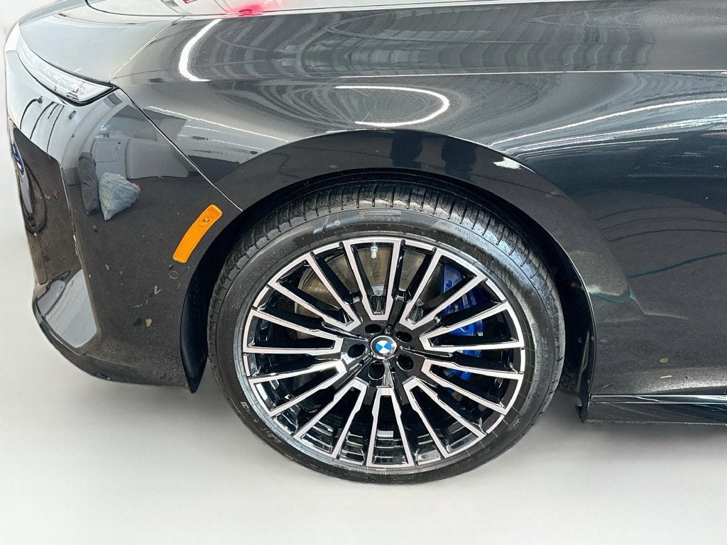 2027 BMW 740i 740i xDrive