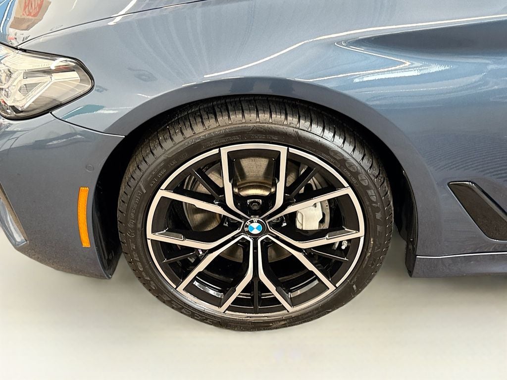 2023 BMW 540i 540i xDrive