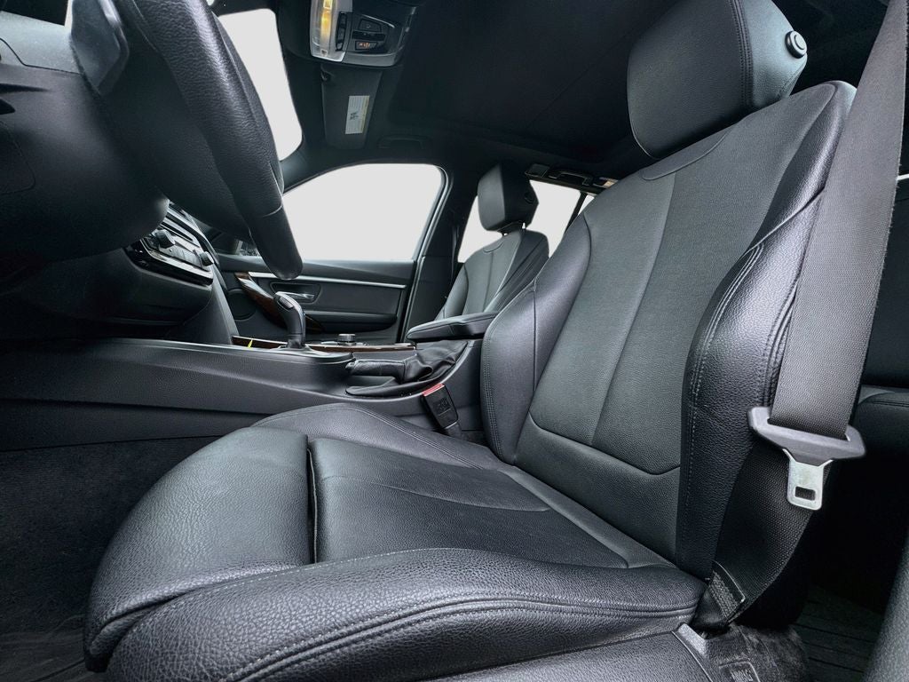 2017 BMW 3 Series 330i xDrive