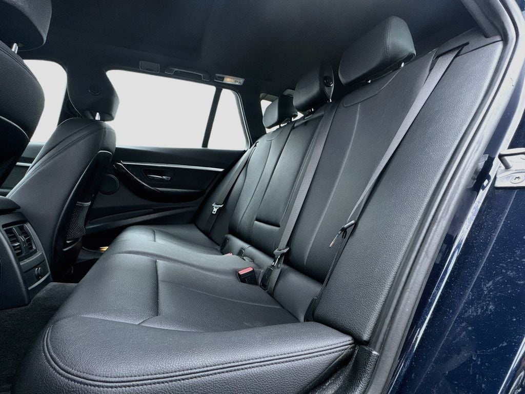 2017 BMW 3 Series 330i xDrive