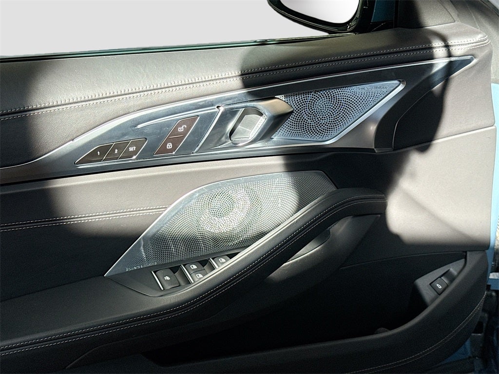 2022 BMW 8 Series 840i