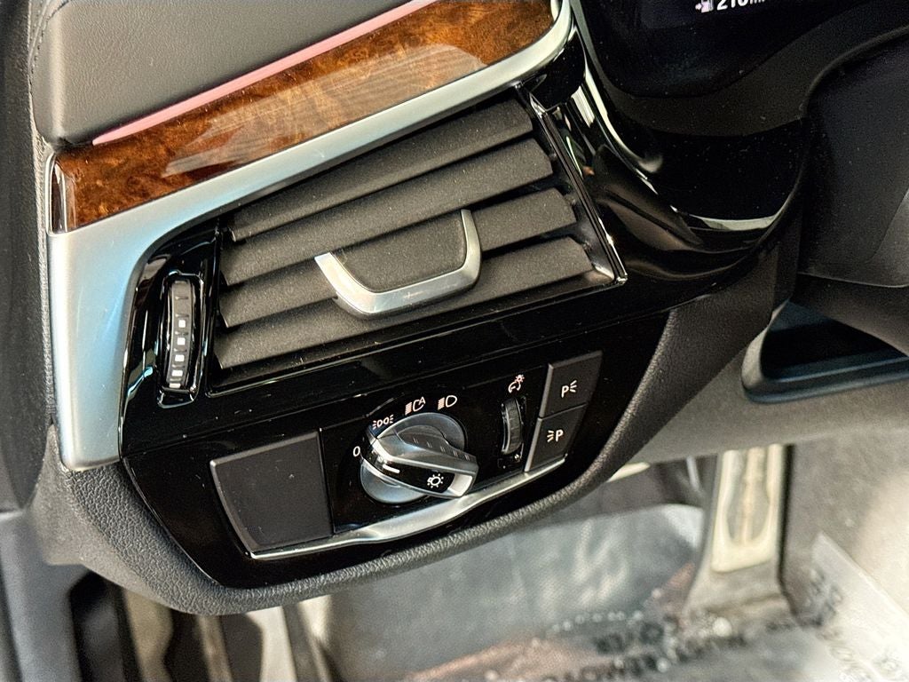 2020 BMW 5 Series M550i xDrive