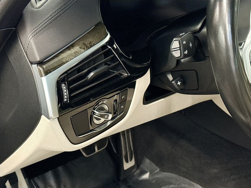 2020 BMW 550i xDrive M550i xDrive