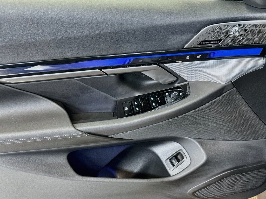 2025 BMW M5 Base