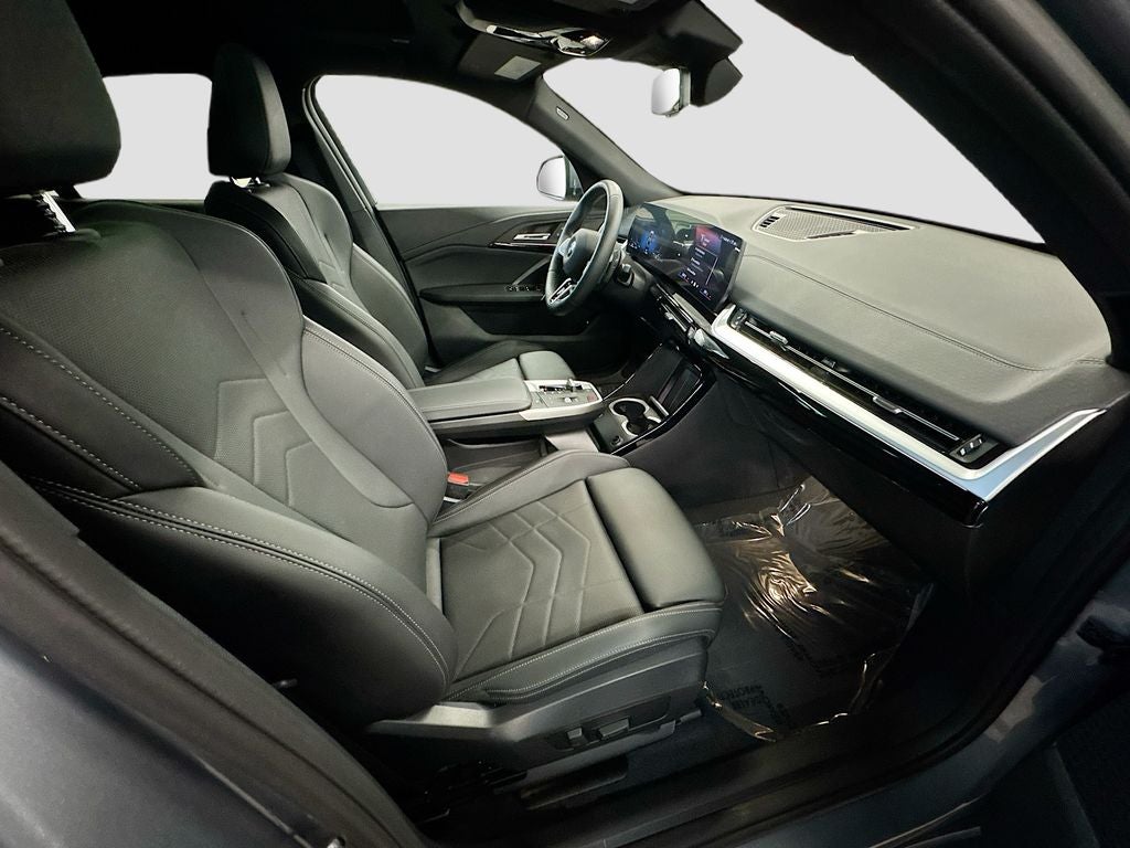 2025 BMW X2 xDrive28i