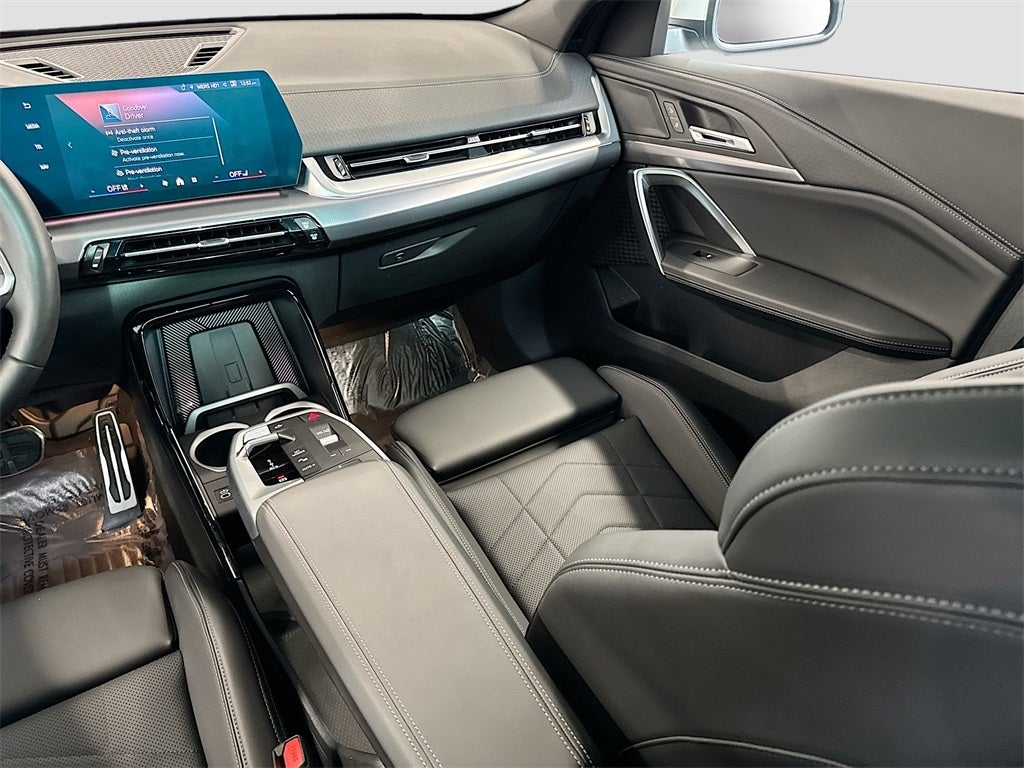 2025 BMW X2 xDrive28i