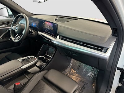 2025 BMW X2 xDrive28i