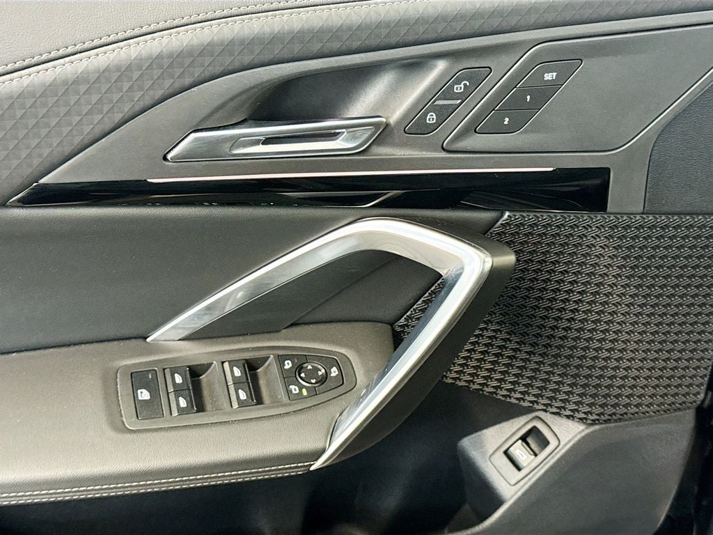 2025 BMW X2 xDrive28i