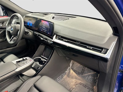 2025 BMW X2 xDrive28i