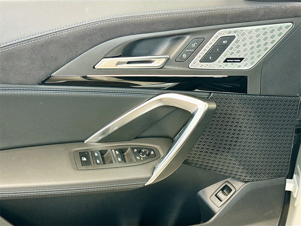 2025 BMW X2 xDrive28i