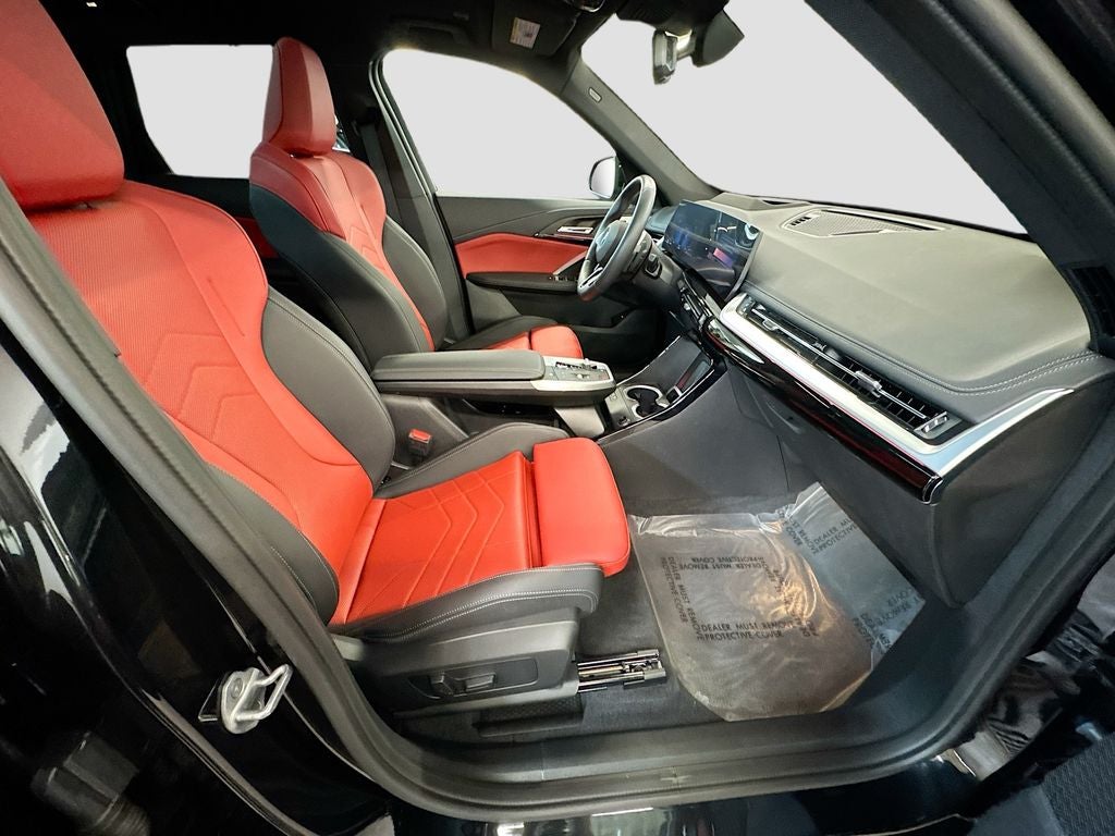 2025 BMW X1 28i - Photo 30