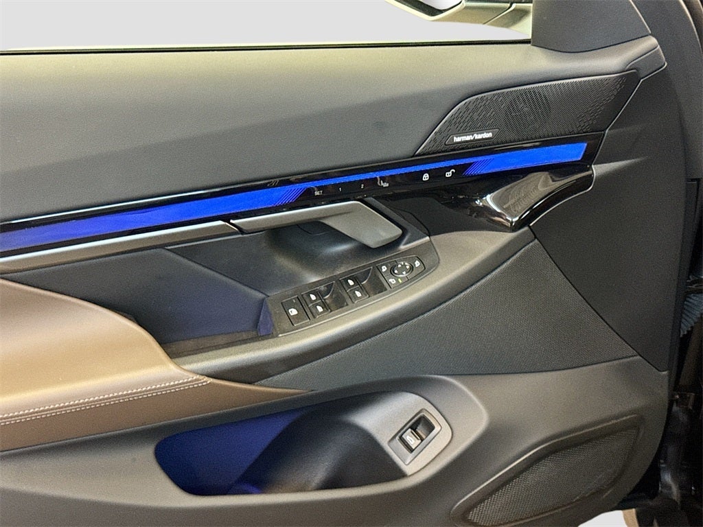 2025 BMW i5 xDrive40 xDrive40