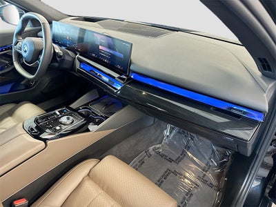 2025 BMW i5 xDrive40 xDrive40