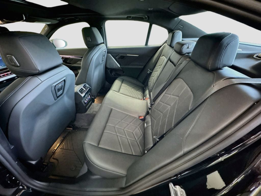 2027 BMW i5 xDrive40