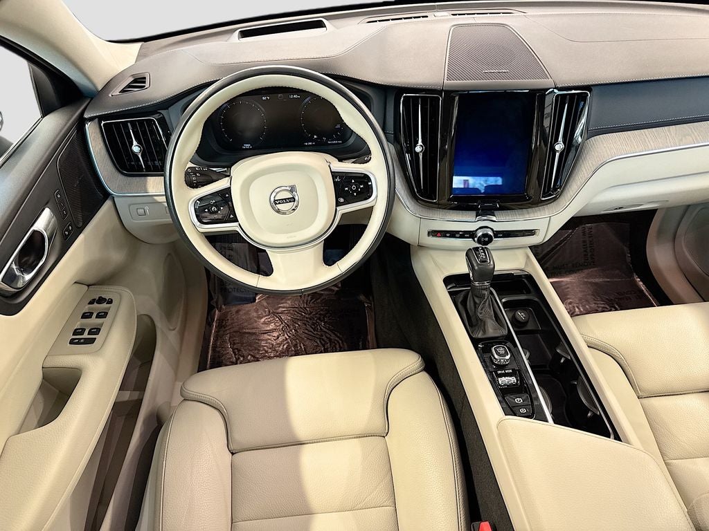 2020 Volvo XC60 T5 Inscription