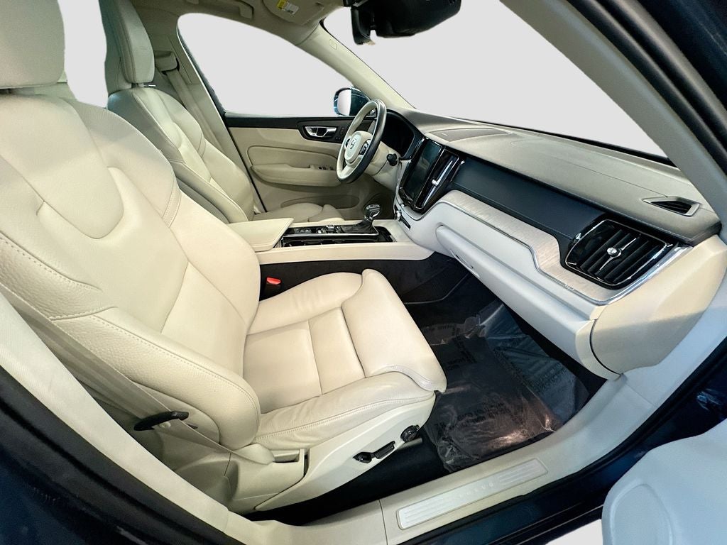 2020 Volvo XC60 T5 Inscription
