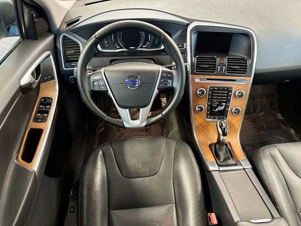 2017 Volvo XC60 T5 Inscription