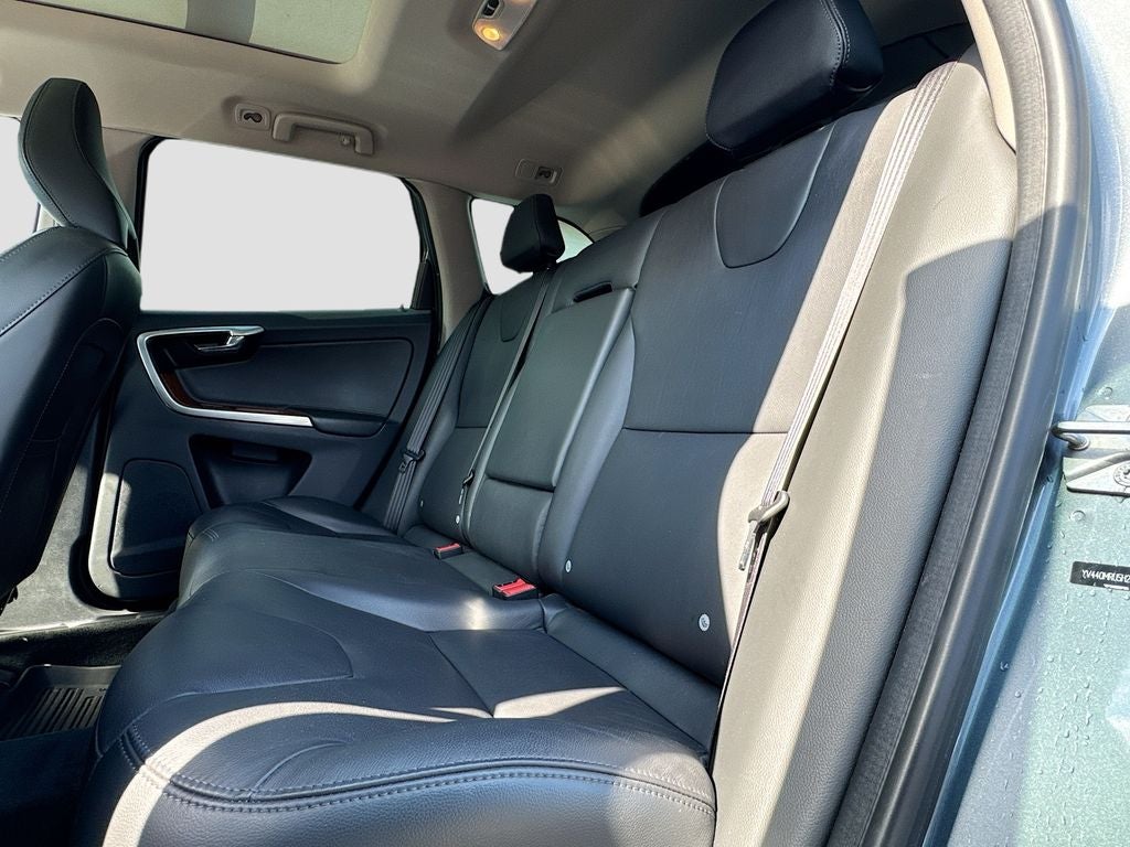 2017 Volvo XC60 T5 Inscription