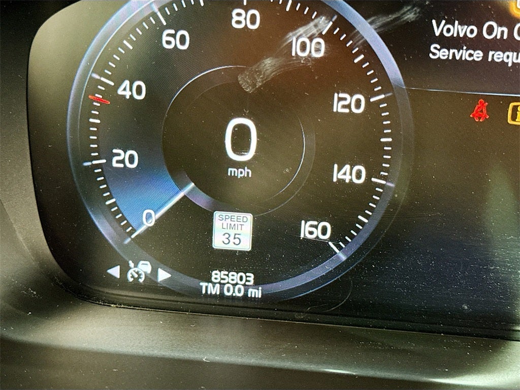 2018 Volvo XC90 T6 Momentum