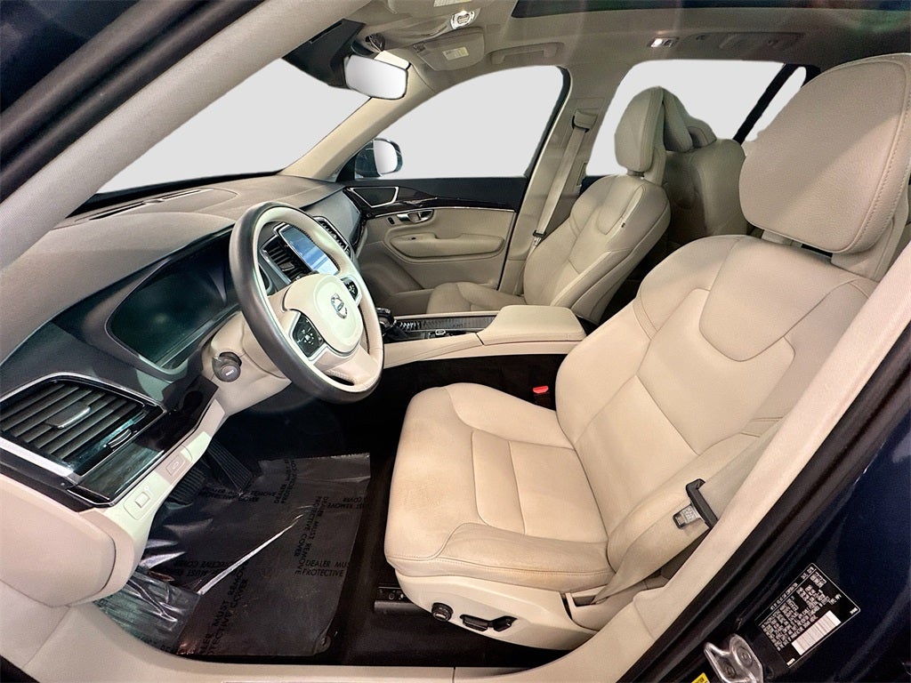 2018 Volvo XC90 T6 Momentum