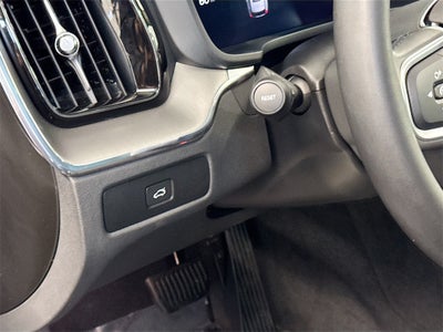 2025 Volvo XC60 B5 Core