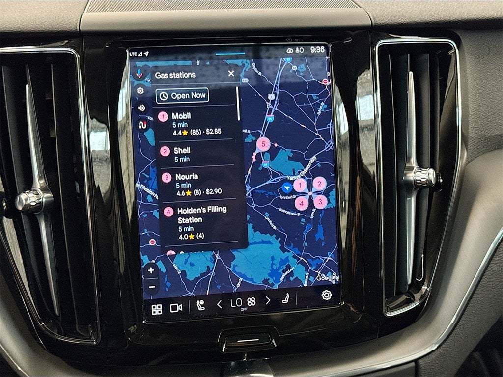 2025 Volvo XC60 B5 Core