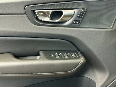 2025 Volvo XC60 B5 Core