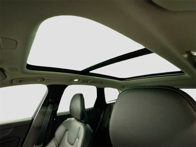 2025 Volvo XC60 B5 Core