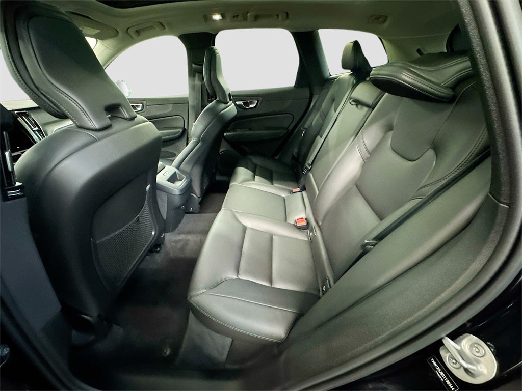 2025 Volvo XC60 B5 Core