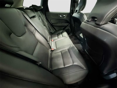 2025 Volvo XC60 B5 Core