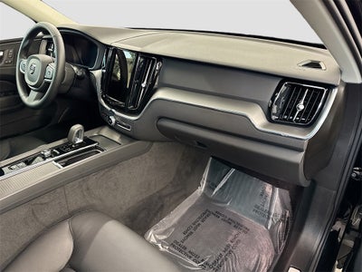 2025 Volvo XC60 B5 Core