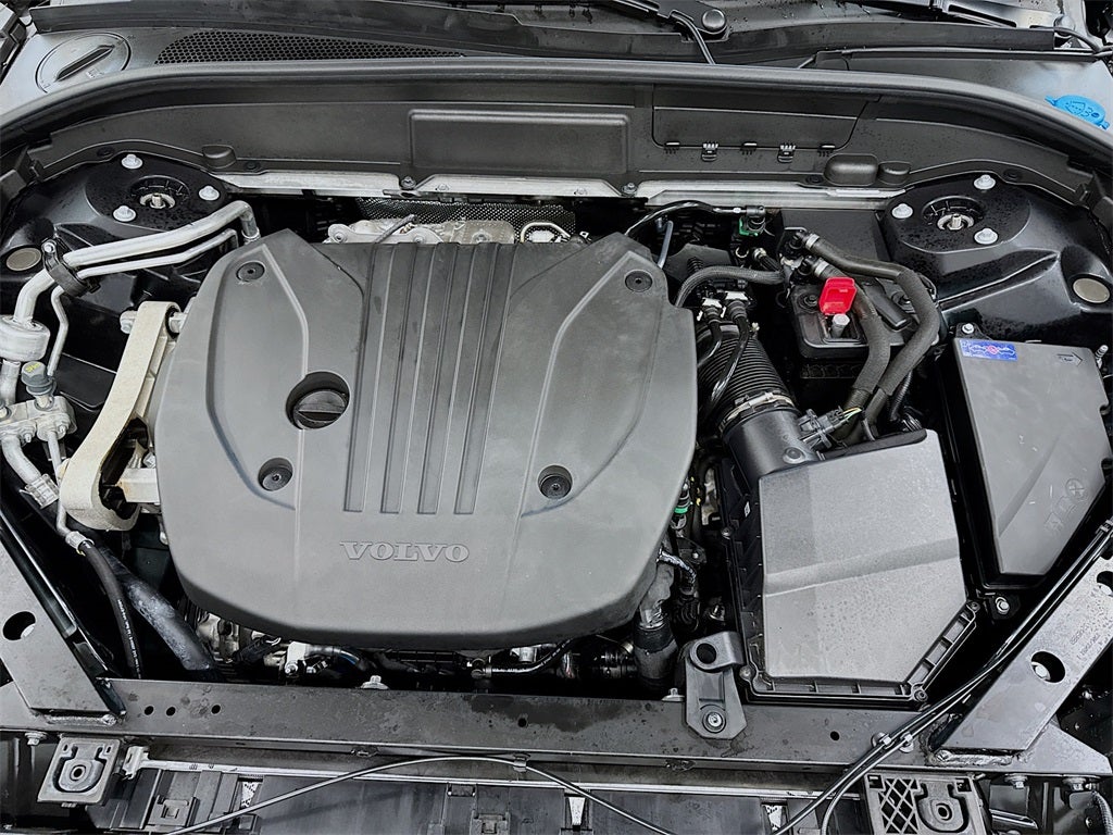 2025 Volvo XC60 B5 Core