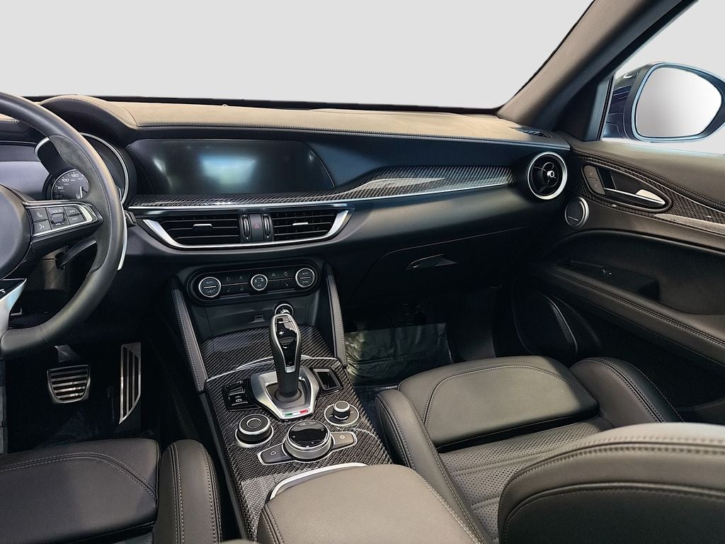 2023 Alfa Romeo Stelvio Quadrifoglio