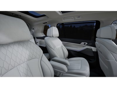 2027 BMW X7 Base