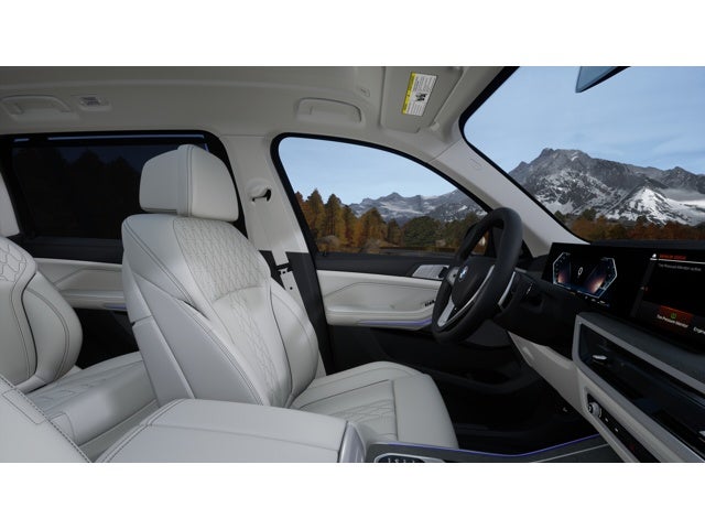 2027 BMW X7 Base