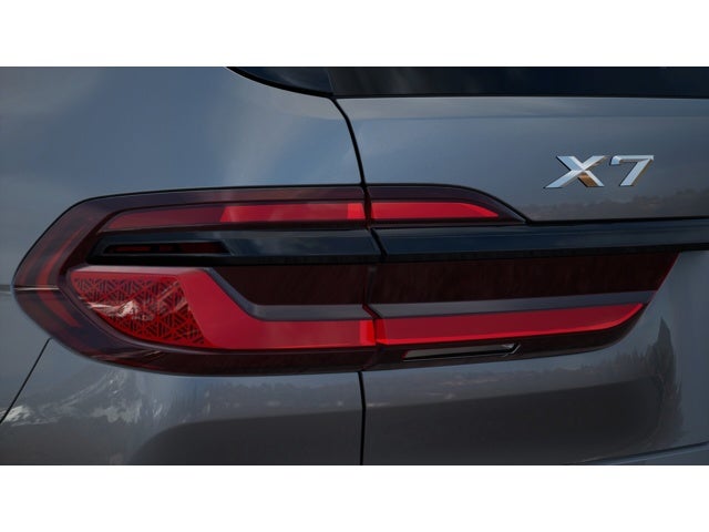 2027 BMW X7 Base